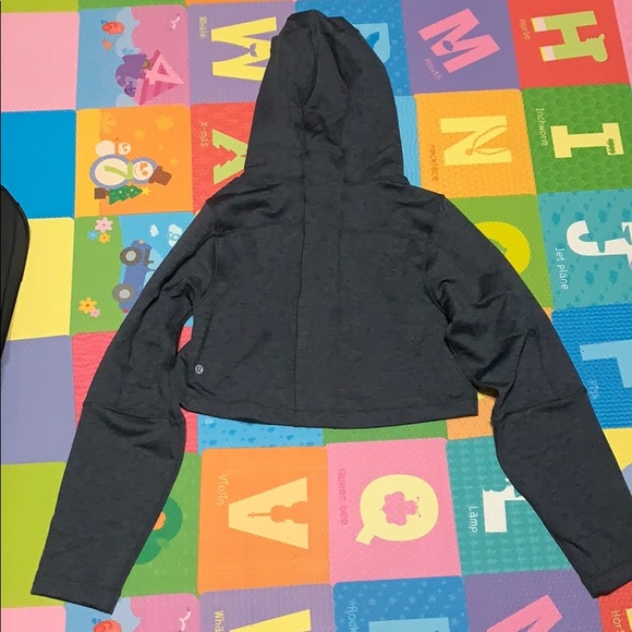 Lululemon Crop Hoodie - Picture 3 of 5